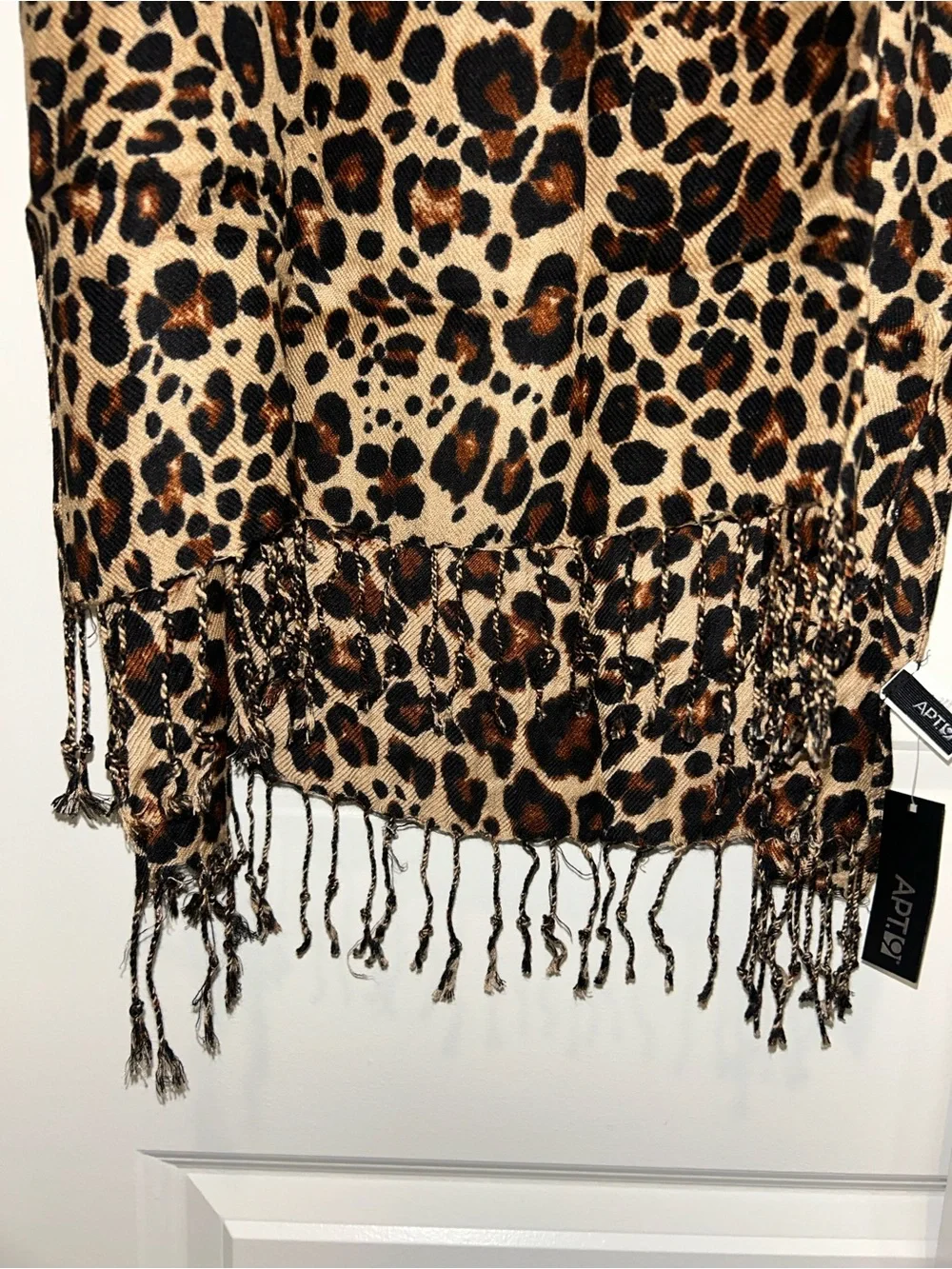 Apt. 9 lightweight leopard